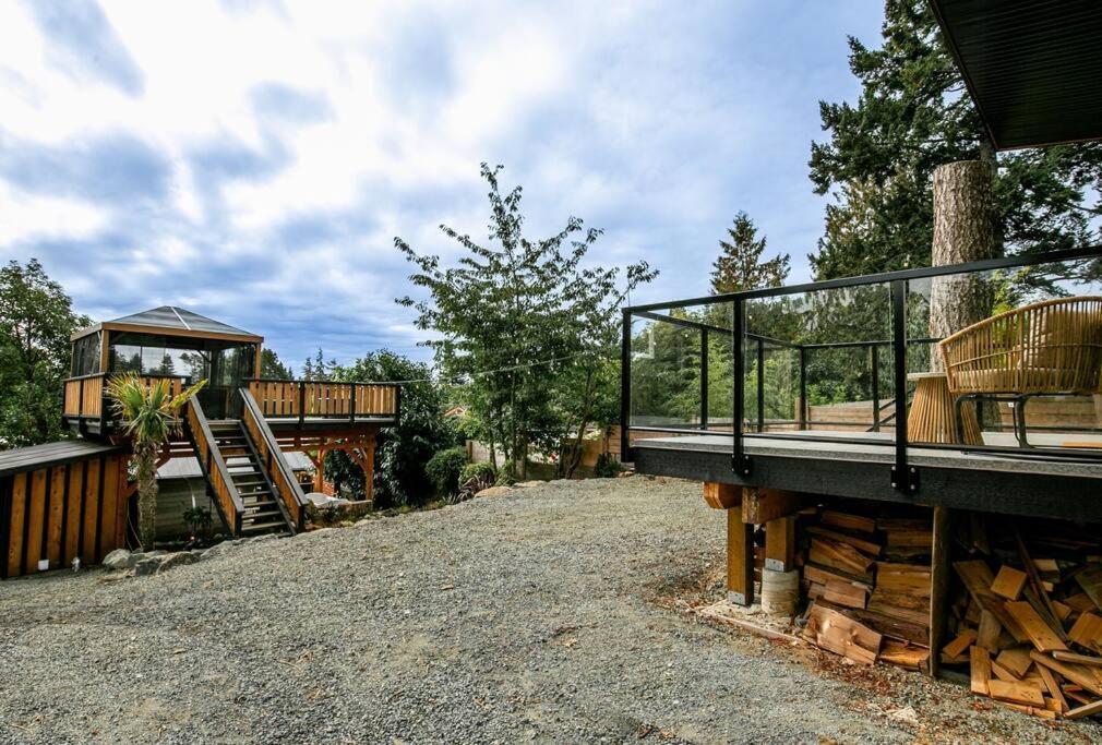 1-Bedroom Knotty Pine Cabin W Sauna & Jacuzzi スーク エクステリア 写真